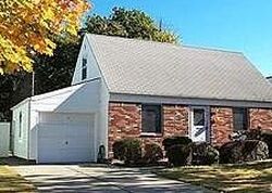 Pre-foreclosure in  RICHARD ST West Hempstead, NY 11552