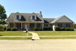 Pre-foreclosure in  MAC ARTHUR DR Bradley, IL 60915