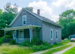 Pre-foreclosure in  BAKER AVE Joliet, IL 60433