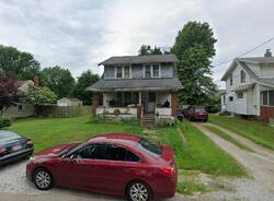Pre-foreclosure Listing in ELMFORD AVE SW MASSILLON, OH 44646
