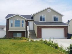 Pre-foreclosure Listing in S 3925 W SYRACUSE, UT 84075