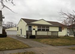 Pre-foreclosure Listing in MERCER DR BROOK PARK, OH 44142