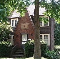 Pre-foreclosure in  HILLSTONE RD Cleveland, OH 44121