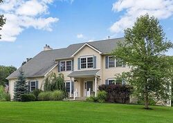 Pre-foreclosure in  DANIELLE DR Goshen, NY 10924