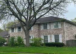 Pre-foreclosure in  CANTERBURY PL Wheaton, IL 60189