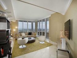 Pre-foreclosure in  BRICKELL KEY DR  Miami, FL 33131