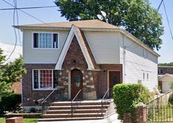 Pre-foreclosure in  183RD ST Springfield Gardens, NY 11413