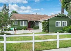 Pre-foreclosure in  TIARA ST Valley Village, CA 91607