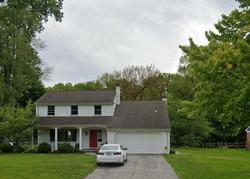 Pre-foreclosure in  PLANTATION DR Toledo, OH 43623