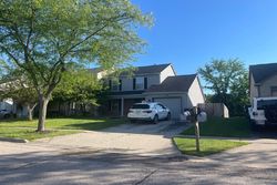 Pre-foreclosure in  WILTON LN Mundelein, IL 60060