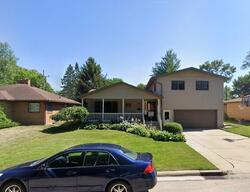 Pre-foreclosure Listing in W 18TH ST STERLING, IL 61081
