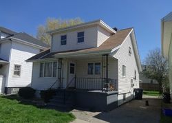 Pre-foreclosure in  PINE ST Buffalo, NY 14218