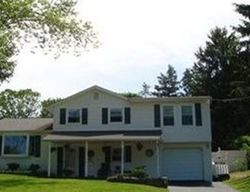 Pre-foreclosure Listing in DARRAH RD WARMINSTER, PA 18974