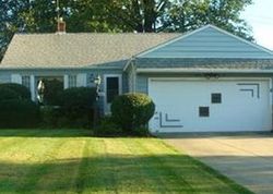 Pre-foreclosure in  FAIRLAWN RD Cleveland, OH 44124