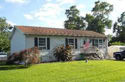 Pre-foreclosure Listing in EDGEWATER DR MASTIC BEACH, NY 11951