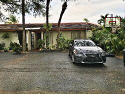  Loch Isle Dr S, Hialeah FL