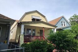Pre-foreclosure in  S CLAREMONT AVE Chicago, IL 60636