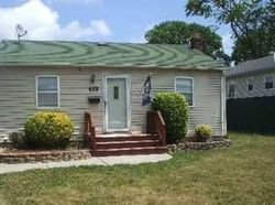 Pre-foreclosure in  PRESIDENT PL West Babylon, NY 11704