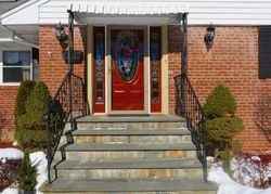 Pre-foreclosure Listing in SHIRLEY LN WHITE PLAINS, NY 10607