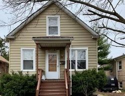 Pre-foreclosure in  W WINDSOR AVE Chicago, IL 60630