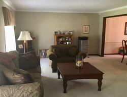 Pre-foreclosure Listing in WOOD ACRES DR EAST AMHERST, NY 14051