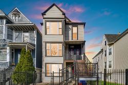 Pre-foreclosure in  S EXCHANGE AVE Chicago, IL 60617