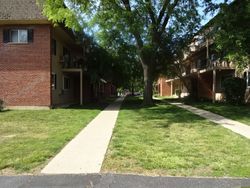 Pre-foreclosure Listing in ALGONQUIN RD APT 9 ROLLING MEADOWS, IL 60008