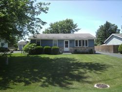 Pre-foreclosure in  N RUSSELL AVE Waukegan, IL 60087