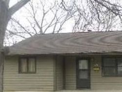 Pre-foreclosure in  N EMERALD AVE Mundelein, IL 60060