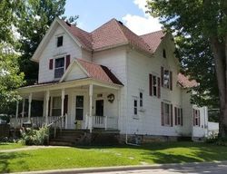 Pre-foreclosure Listing in 8TH AVE STERLING, IL 61081