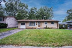 Pre-foreclosure in  MAPLE LN Hazel Crest, IL 60429