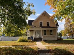 Pre-foreclosure Listing in 5TH ST MENDOTA, IL 61342