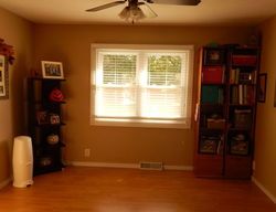 Pre-foreclosure in  SUZY ST Sandwich, IL 60548