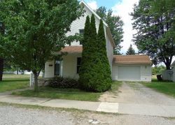 Pre-foreclosure Listing in E CHESTNUT ST WAUSEON, OH 43567