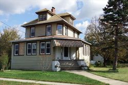 Pre-foreclosure Listing in ROOSEVELT AVE FREEPORT, NY 11520