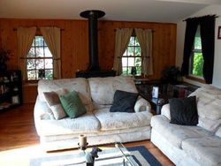 Pre-foreclosure in  SUNNYSIDE RD Roselle, IL 60172