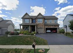 Pre-foreclosure in  FOX GLEN DR E Pickerington, OH 43147