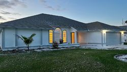 Pre-foreclosure in  AYSEN DR Punta Gorda, FL 33983