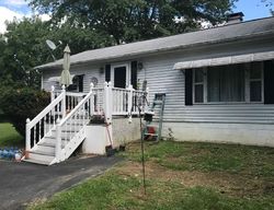 Pre-foreclosure Listing in ELLIOTT LN MARLBORO, NY 12542