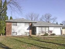 Pre-foreclosure Listing in CAMILLE AVE DEERFIELD, IL 60015