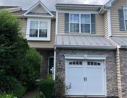 Pre-foreclosure in  HUNTINGTON DR Fishkill, NY 12524