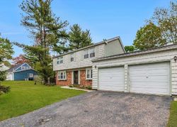  Millbrook Dr, Stony Brook NY