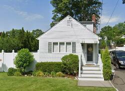 Pre-foreclosure in  COMUS RD Rocky Point, NY 11778