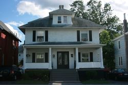 Pre-foreclosure Listing in LINCOLN ST MIDDLETOWN, NY 10940
