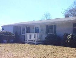 Pre-foreclosure Listing in CAROL LN HOWELL, NJ 07731