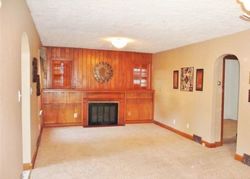 Pre-foreclosure Listing in MERRILL AVE LOVES PARK, IL 61111