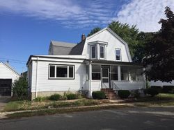 Pre-foreclosure Listing in ROCKDALE AVE PEABODY, MA 01960