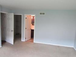 Pre-foreclosure in  DEE CT APT A Bloomingdale, IL 60108