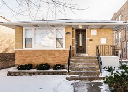 Pre-foreclosure in  E 88TH ST Chicago, IL 60619