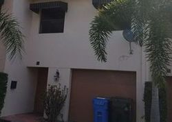 Pre-foreclosure in  NE 8TH TER APT B2 Fort Lauderdale, FL 33334
